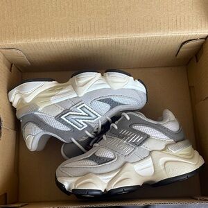 New Balance  9060 Toddler size 5